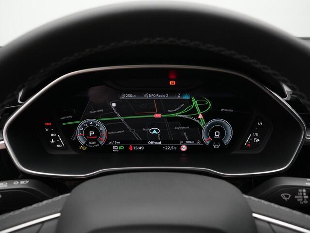 Audi Q3 35 TFSI 150 pk S-tronic S Edition | S-Line | Panoramadak | Trekhaak | Demperregeling | Matrix LED | Elektr. verstelbare stoel | Stoelverwarming