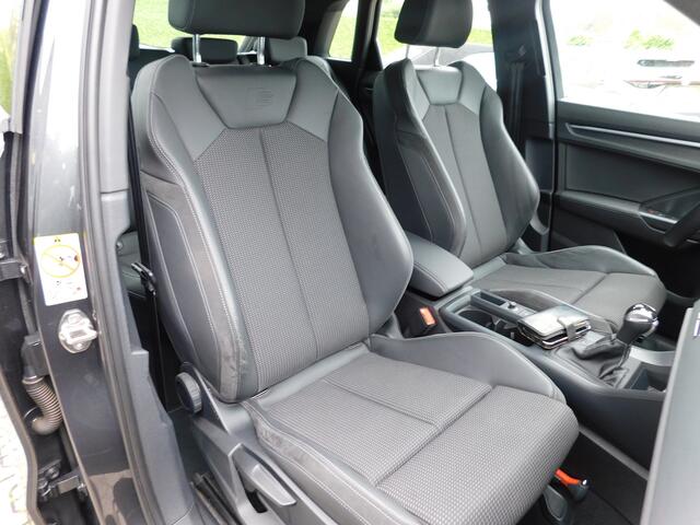 Audi Q3 35 TFSI 2X S edition, Carplay, Pdc