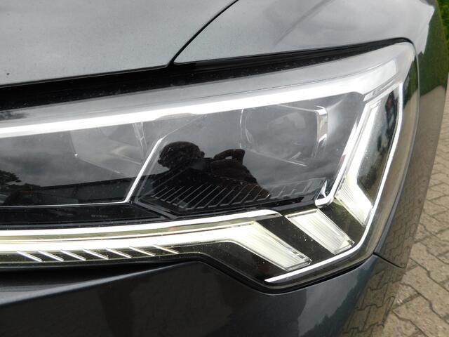 Audi Q3 35 TFSI 2X S edition, Carplay, Pdc