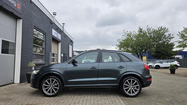 Audi Q3 1.4 TFSI Sport Pro Line | AUDI EXCLUSIVE ZWART OPTIEK + 19" | UNIEK! | VOLLEDIGE ONDERHOUDSHISTORIE