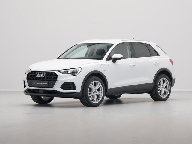 Audi Q3 45 TFSI e 245pk S-Tronic edition Navi Camera Stoelverwarming Carplay Side Assist