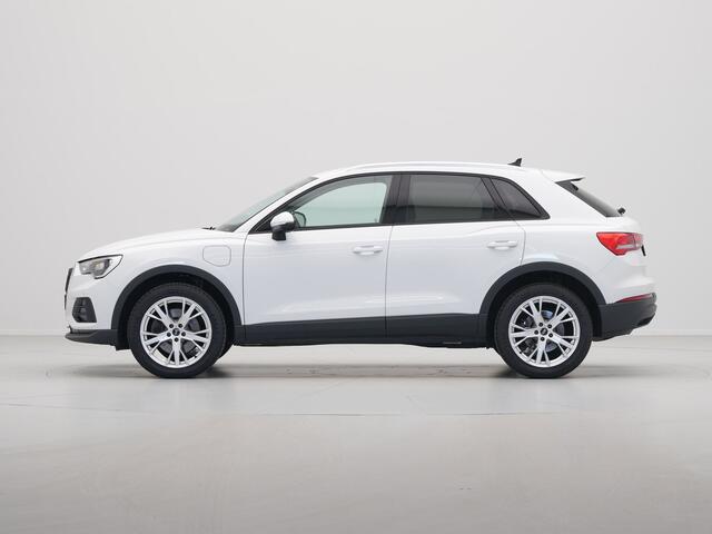 Audi Q3 45 TFSI e 245pk S-Tronic edition Navi Camera Stoelverwarming Carplay Side Assist