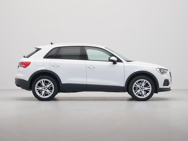 Audi Q3 45 TFSI e 245pk S-Tronic edition Navi Camera Stoelverwarming Carplay Side Assist
