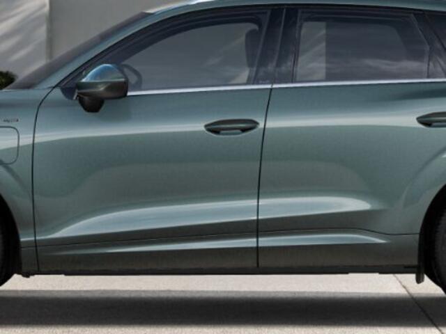 Audi Q3 S edition e-hybrid | 272 PK Hatchback | 19 inch | Privacyglas | Trekhaak | Matrix Led |