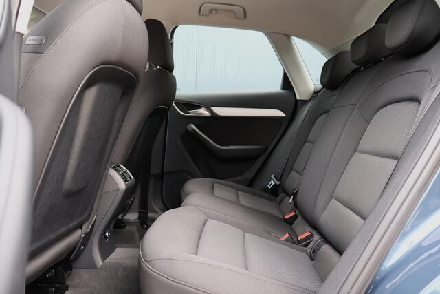 Audi Q3 1.4 TFSI S-Line Automaat | 150pk | Adrenalin | Apple Carplay / Android Auto | Trekhaak Wegklapbaar | Climate Control