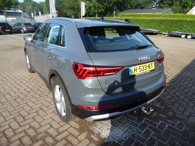 Audi Q3 35 TFSI Pro Line business