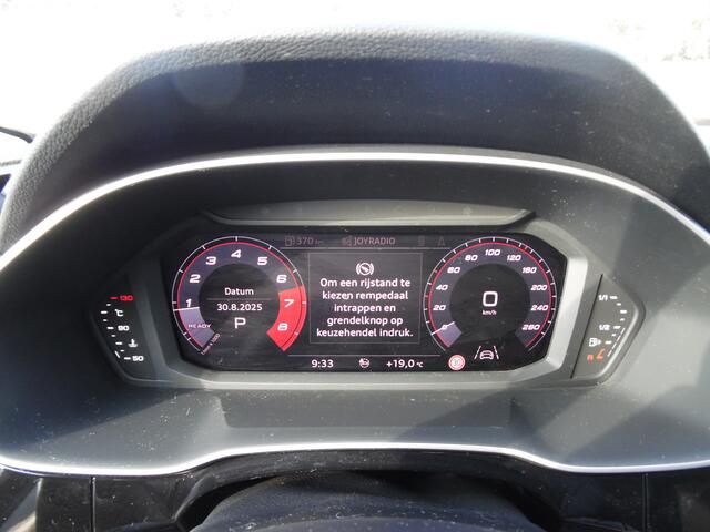 Audi Q3 35 TFSI Pro Line business