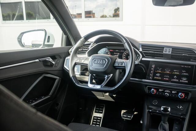 Audi Q3 35 TFSI, S-line, Black pakket