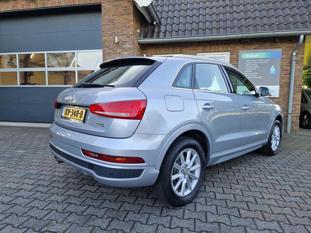 Audi Q3 1.4 TFSI S-LINE