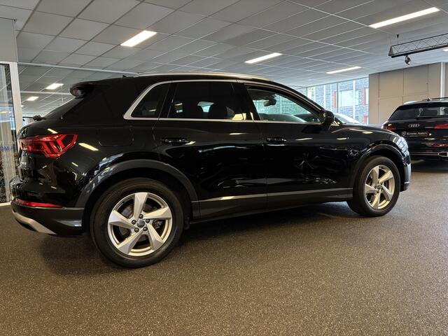 Audi Q3 40 TFSI quattro Aut - 2100 kg trek - Leer / Virtual / BLIS / Elek stoelen verwarmd / 360 camera / Adaptive cruise / Apple Carplay / Keyless - Elek Trekhaak -