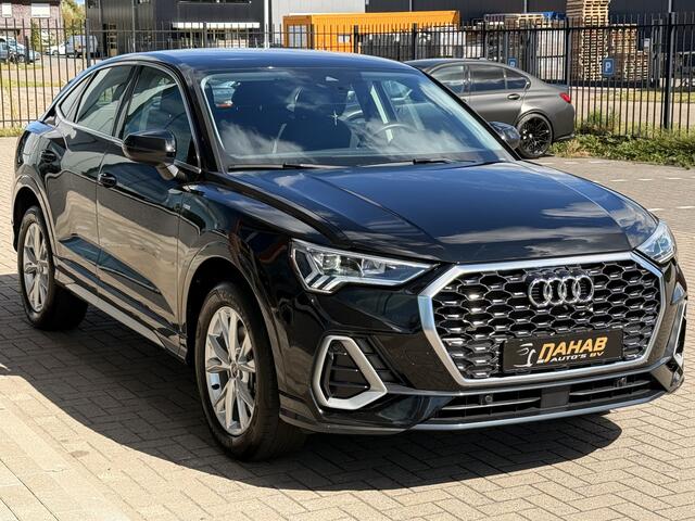 Audi Q3 Sportback 45 TFSI E S-Line | PHEV | Matrix | Stoelverwarming | Digital Dash | Parkeersensoren |