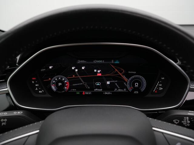 Audi Q3 35 TFSI 150 pk S-tronic S-Line | Panoramadak | Trekhaak | Bang & Olufsen | Leder/alcantara | Navigatie