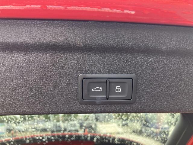 Audi Q3 Sportback 45 TFSI e S Edition · Camera · Apple/Android Car Play · Dodehoeksensor · Elektrische best. stoel · Keyless · Stoelverwarming · Garantie t/m 28-04-2026 of 100.000km