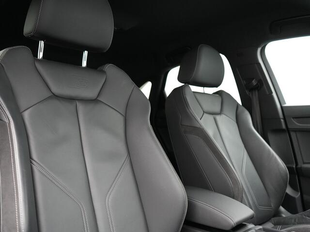 Audi Q3 Sportback 45 TFSI e S Line Plug In Hybrid 245pk Dealer O.H PHEV | Camera | Lederen Sportstoelen Verwarmd | Virtual Cockpit | Navigatie | Blis | Keyless | Cruise Control | Lane Assist | DAB |