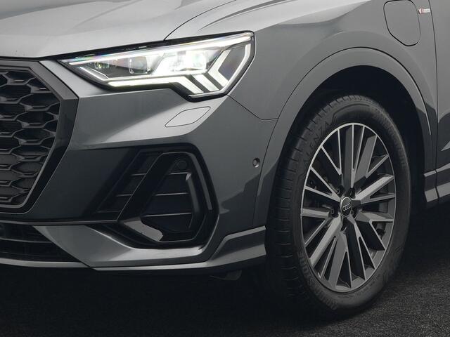 Audi Q3 Sportback 45 TFSI e S Line Plug In Hybrid 245pk Dealer O.H PHEV | Camera | Lederen Sportstoelen Verwarmd | Virtual Cockpit | Navigatie | Blis | Keyless | Cruise Control | Lane Assist | DAB |
