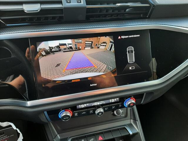 Audi Q3 45 TFSI e S edition 2X sLINE