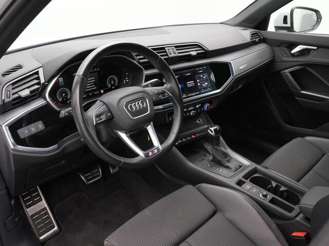 Audi Q3 45 TFSI e 245 pk S-tronic S edition | LED koplampen | Stoelverwarming | Sportstoelen | Parkeersensoren voor/achter | 20 inch