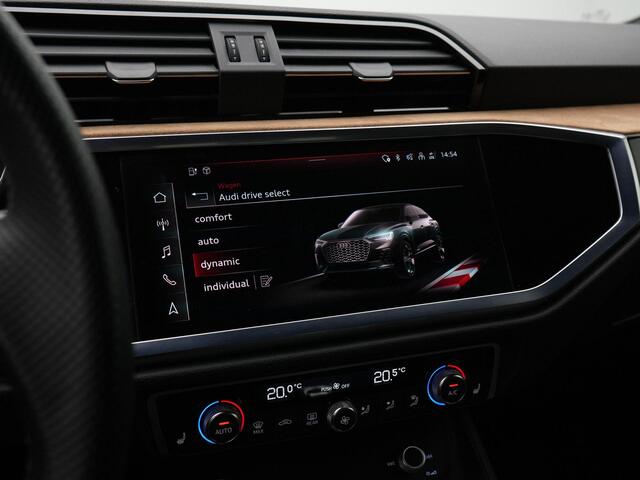 Audi Q3 Sportback 45 TFSI e 245 pk S-tronic S Edition / S-Line | Matrix LED | Achteruitrijcamera | Leder/alcantara | Alcantara delen | Stoelverwarming | Navigatie