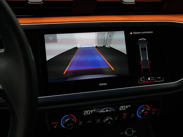 Audi Q3 Sportback 45 TFSI e 245 pk S-tronic S Edition | Sportstoelen | Stoelverwarming | Trekhaak | LED | Achteruitrijcamera | Adaptive Cruise | 19 inch