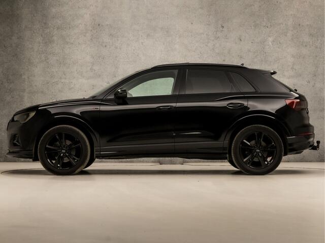 Audi Q3 35 TFSI S Line Sport 150Pk Automaat (2X S-LINE, PANORAMADAK, BLACK EDITION, APPLE CARPLAY, LEDER, ELEK SPORTSTOELEN, GETINT GLAS, STOELVERWARMING, SFEERVERLICHTING, TREKHAAK, NIEUWSTAAT)
