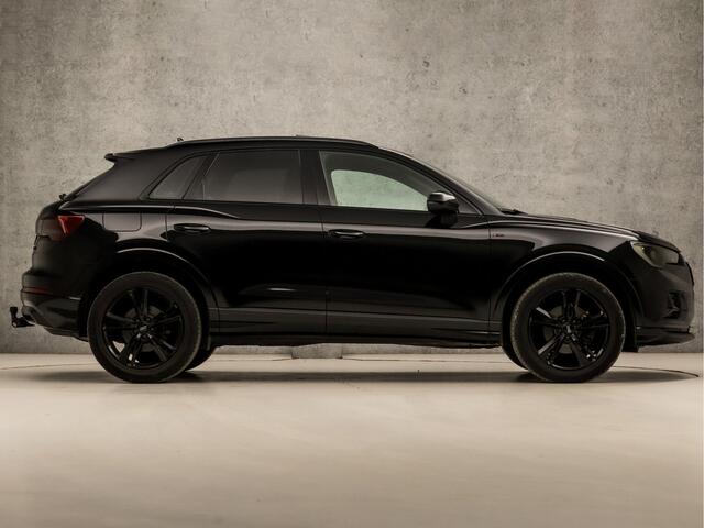 Audi Q3 35 TFSI S Line Sport 150Pk Automaat (2X S-LINE, PANORAMADAK, BLACK EDITION, APPLE CARPLAY, LEDER, ELEK SPORTSTOELEN, GETINT GLAS, STOELVERWARMING, SFEERVERLICHTING, TREKHAAK, NIEUWSTAAT)