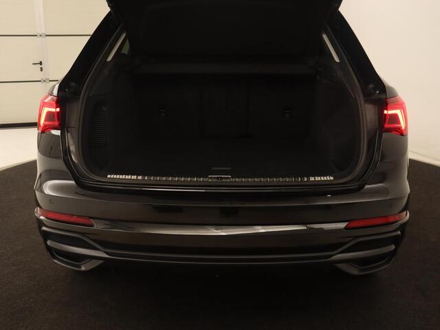 Audi Q3 45 TFSI e S edition | Stoelverwarming | Adaptive cruise | Virtual Cockpit | Half leder | Camera | Carplay | Sportstoelen | Navigatie | Full LED | PHEV | Plug In