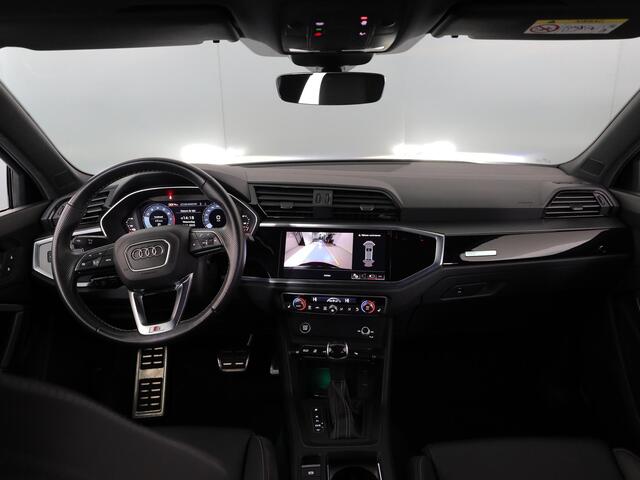 Audi Q3 Sportback 45 TFSI e Edition 245 pk S-tronic | Navigatie | Parkeersensoren (Park assist) | Achteruitrijcamera | Stoelverwarming | Adaptieve cruise control | Lederen bekleding |
