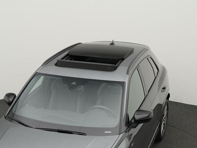 Audi Q3 45 TFSI e 245 pk S-tronic S edition | Panoramadak | SONOS sound | Achteruitrijcamera | Sportstoelen | LED Koplampen | Adaptive Cruise | 20 inch