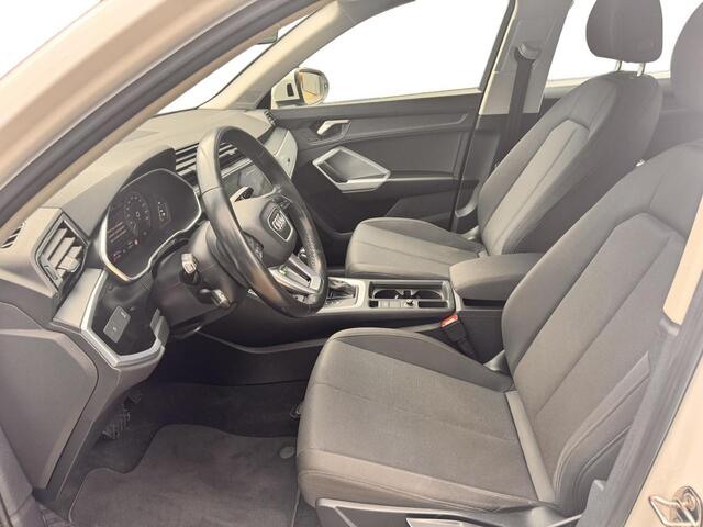 Audi Q3 45 TFSI e S tronic S-line, Stoelverw., 19 inch.