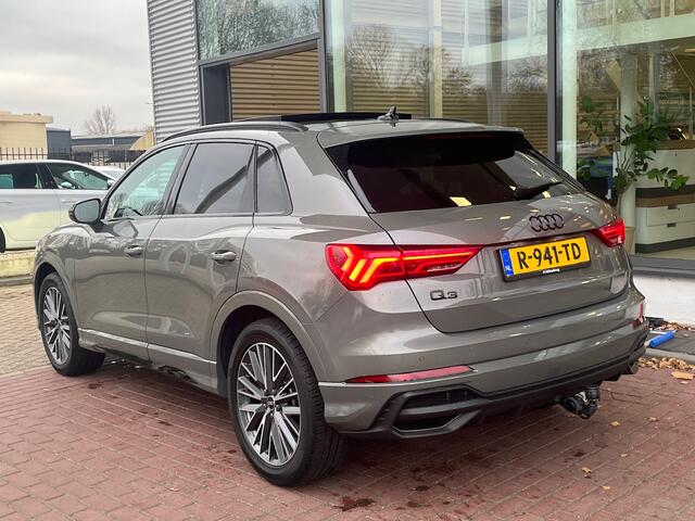 Audi Q3 35 TFSI S-line / Leder / Panorama dak / Zwenkbare trekhaak / Full Led Matrix /