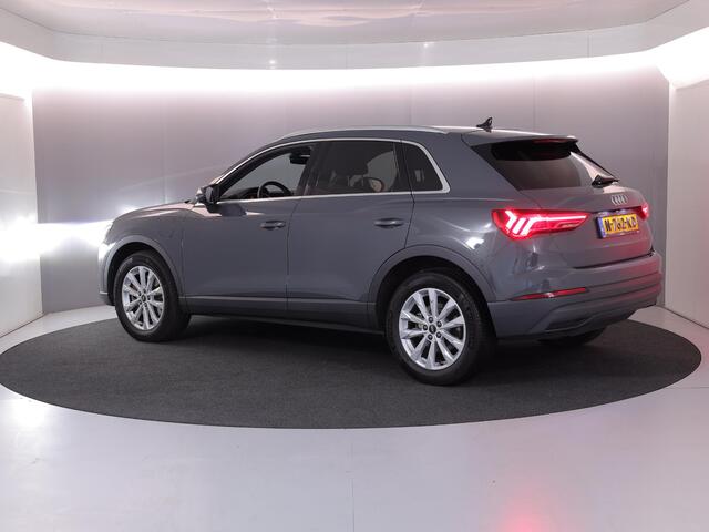 Audi Q3 45 TFSI e Business Edition 245 pk S-tronic | Navigatie | Parkeersensoren | Achteruitrijcamera | Stoelverwarming |