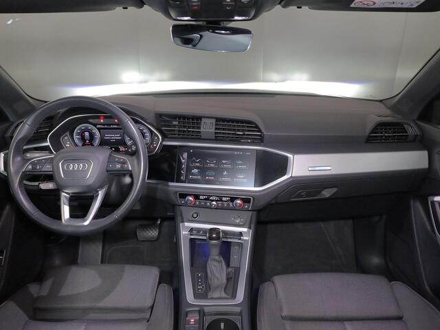 Audi Q3 45 TFSI e Business Edition 245 pk S-tronic | Navigatie | Parkeersensoren | Achteruitrijcamera | Stoelverwarming |