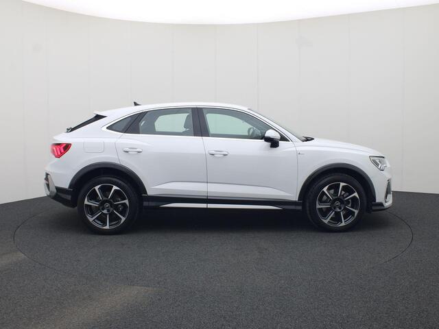 Audi Q3 Sportback 45 TFSIe 245PK S Edition · Navigatie · Camera · Apple/Android Car Play · Adaptive Cruise Control · Garantie tot maart 2026 of 100000km.