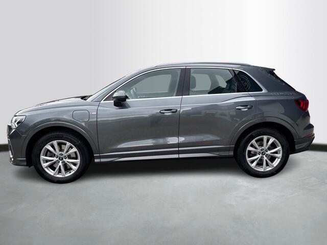 Audi Q3 45 TFSI e 245Pk S Edition / Trekhaak / Camera / PDC V+A