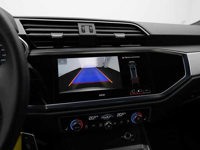 Audi Q3 45 TFSI e 245 pk S-tronic Business | Trekhaak | Achteruitrijcamera | Navigatie | Stoelverwarming | Adaptive Cruise