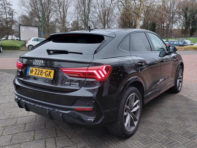 Audi Q3 Sportback 40 TFSI 190pk Quattro S-Edition | Navi | Apple Carplay+Android Auto | Clima | Adap.Cruise | Led Koplampen | Panorama Schuifdak | Leder+Verwarmd | Dodehoek+Rijstrooksensor | Pdc V+A+Camera
