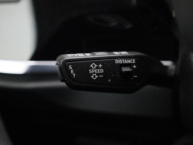 Audi Q3 Sportback 45 TFSIe 180kW/245PK S Line · Camera · Apple/Android Car Play · Leder/Alcantara · Stoelverwarming ·