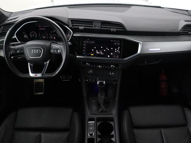 Audi Q3 45 TFSIe S edition | Leder | Stoelverwarming | Adaptive cruise | Camera | Carplay | Sfeerverlichting | Navigatie | Sonos 3D Sound | Climate control | Parkeerhulp | Full LED | S Line | PHEV | Plug In