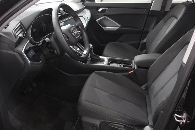 Audi Q3 Sportback 45 TFSI e 245pk PHEV S-tronic Attitude Navigatie Parkeersensoren Adaptive Cruise Control Stoelverwarming Ledverlichting Virtual Cockpit Climate Control