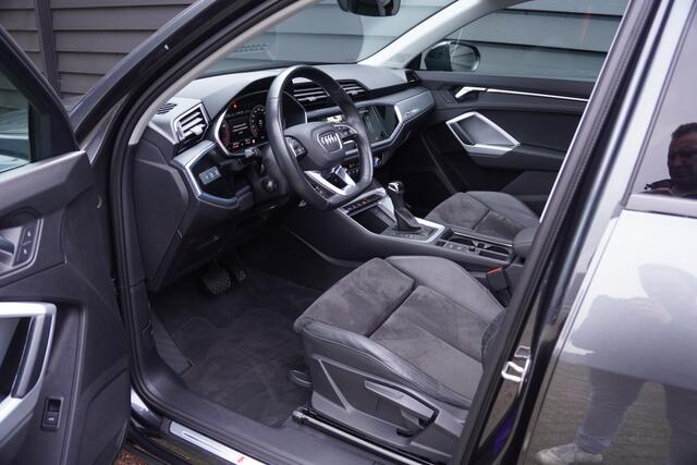 Audi Q3 Sportback 35 TFSI S Edition - PANODAK - TREKHAAK - CARPLAY - CAMERA - ADAPT. CRUISE -