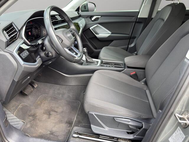 Audi Q3 45 TFSI e Advanced edition Led Koplampen 18 Inch Virtual Cockpit Navi ACC Trekhaak Doehoek Elektrische Achterklep