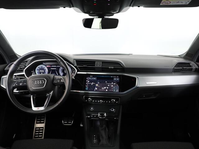 Audi Q3 45 TFSI e S edition 245pk SOH 95% | Parkeercamera | Trekhaak | 19 inch lichtmetalen velgen | Verwambare voorstoelen | S-line interieur