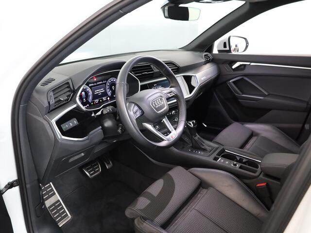 Audi Q3 45 TFSI e S edition 245pk SOH 95% | Parkeercamera | Trekhaak | 19 inch lichtmetalen velgen | Verwambare voorstoelen | S-line interieur