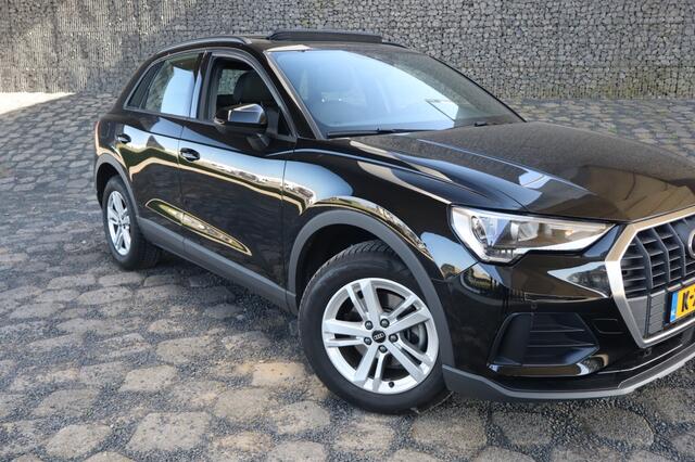 Audi Q3 35 TFSI I Geen import | Trekhaak | Schuifdak