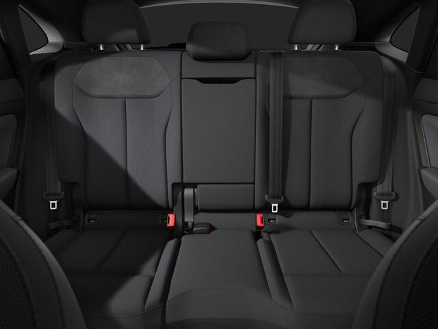 Audi Q3 Sportback S edition e-hybrid 272 pk | Techniekpakket plus | Glazen panoramadak | Optiekpakket zwart | 19'' lichtmetalen velgen |