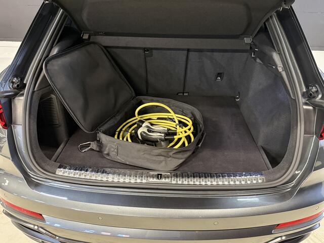 Audi Q3 45 TFSI e S edition | 1e Eigenaar | NAP | 2x S-line | Apple Carplay | Sportstoelen