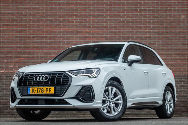 Audi Q3 35 TFSI S-Tronic S edition, 35.000km NAP, Adaptive cruise, Camera, Carplay, Sfeerverlichting, Keyless, PDC, S-Line.