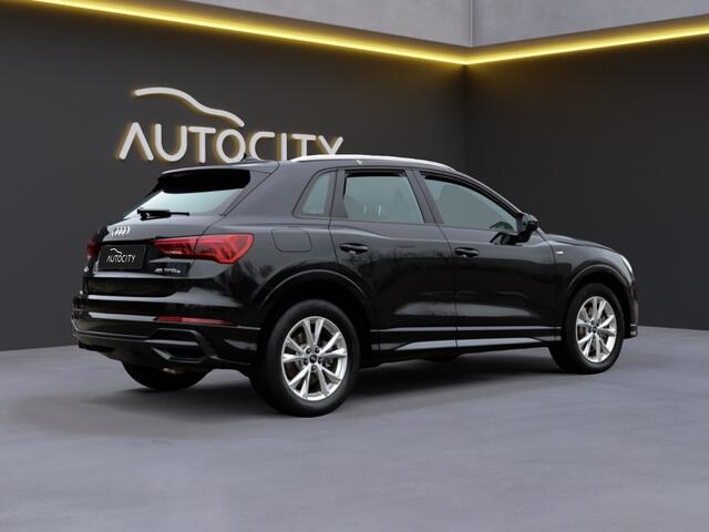 Audi Q3 45 TFSI e S line Virtual l Camera l Sportstoelen