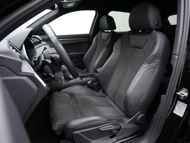 Audi Q3 45 TFSI e 245 pk S-tronic S-Line | Leder/alcantara | Achteruitrijcamera | Stoelverwarming | Adaptive Cruise | Navigatie