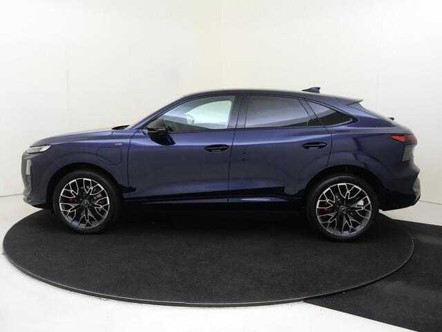 Audi Q3 1.5 200kW e-hybrid S edition | Tech Pro pakket | 20 inch LM velgen | Lederen bekleding | Digitale Matrix verlichting | OLED achterlichten